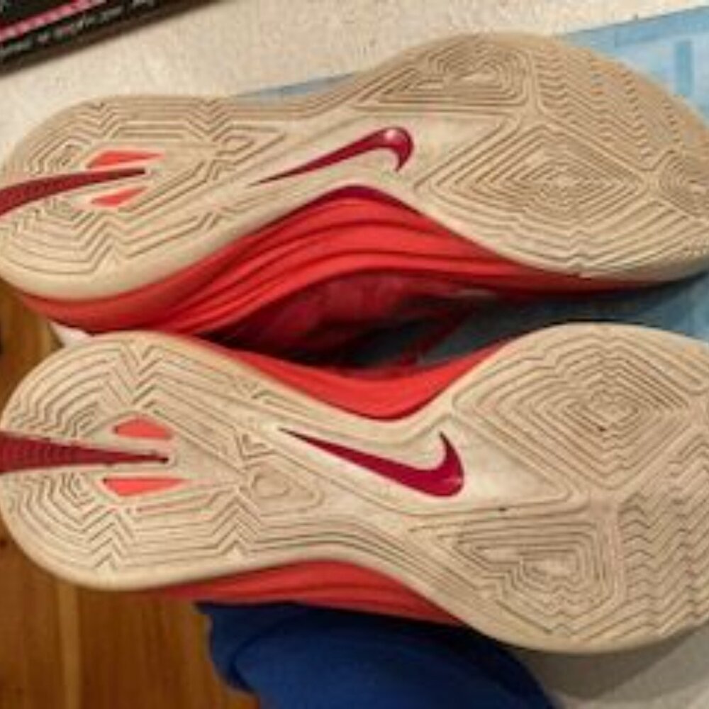 Men's red NIke athletic/B-Ball shoes size 12. Used in decent condition. - Picture 4 of 7